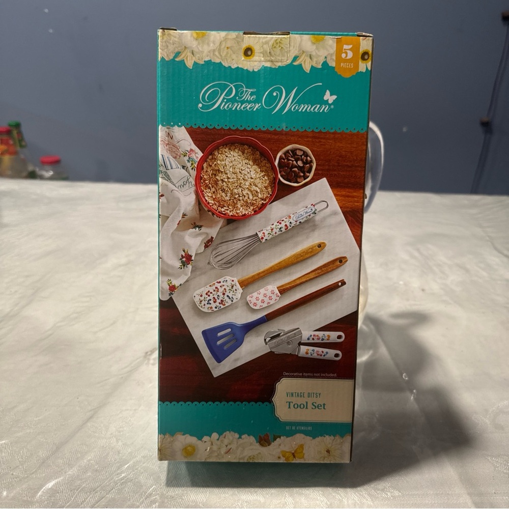 The Pioneer Woman Vintage Ditsy 5 Piece Tools Set